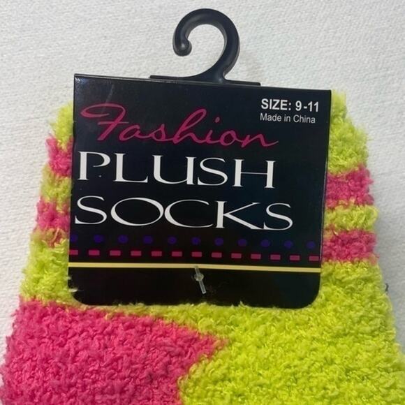 Fuzzy Socks Bundle of 4 Pairs Cat and Multicolored New gift - Picture 4 of 8